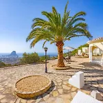 Alicia - Plusholidays Villa