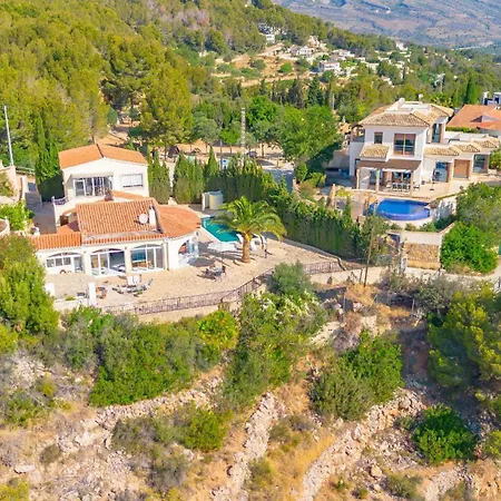 Villa Alicia - Plusholidays