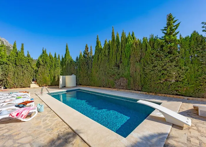 Alicia - Plusholidays