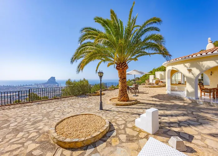 Alicia - Plusholidays Villa