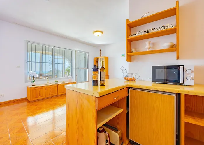 Alicia - Plusholidays Villa *