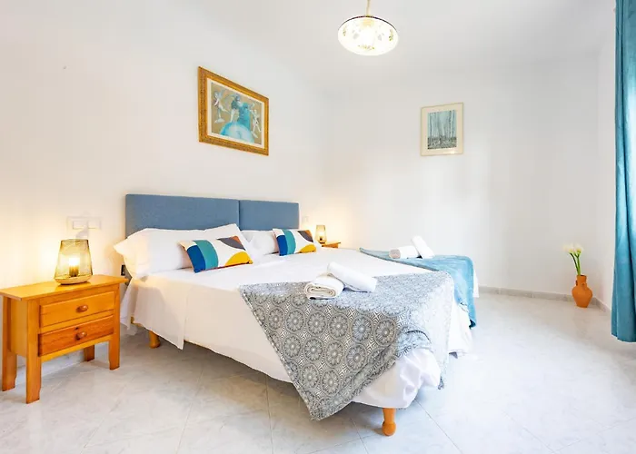 Alicia - Plusholidays Villa