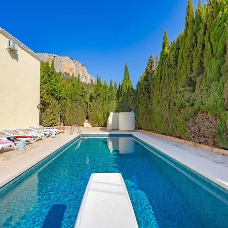 ヴィラ Alicia - Plusholidays カルプ