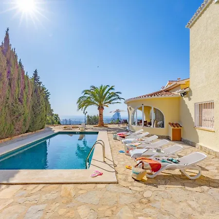 Alicia - Plusholidays ヴィラ *