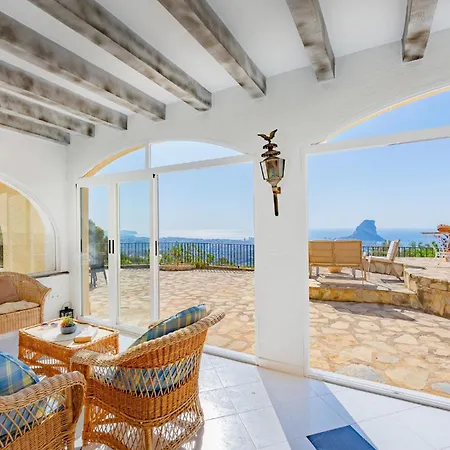 Villa Alicia - Plusholidays