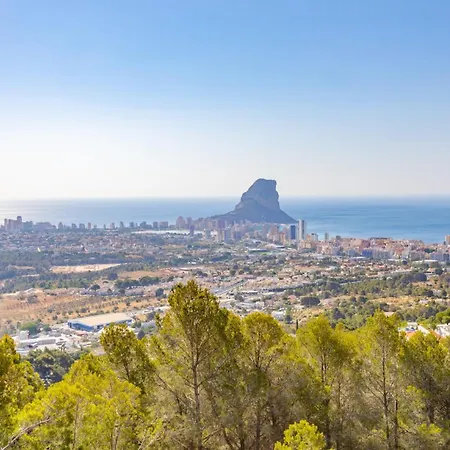 Alicia - Plusholidays Villa *