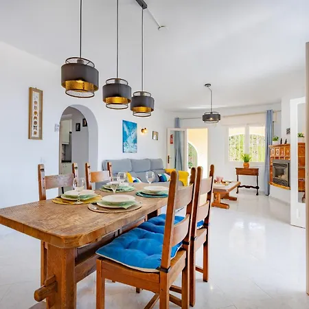 Alicia - Plusholidays * Calpe