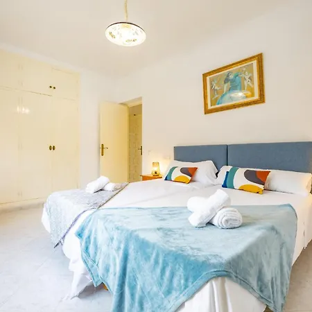 Alicia - Plusholidays * カルプ