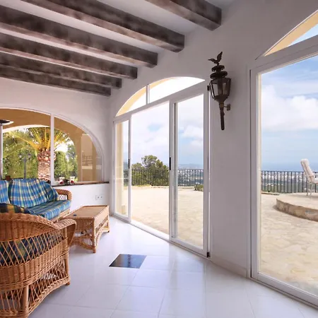 Alicia Villa Calp